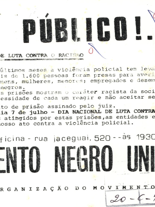 Cartaz preto-e-branco chamando para "ATO PÚBLICO!" assinado pelo Movimento Negro Unificado"