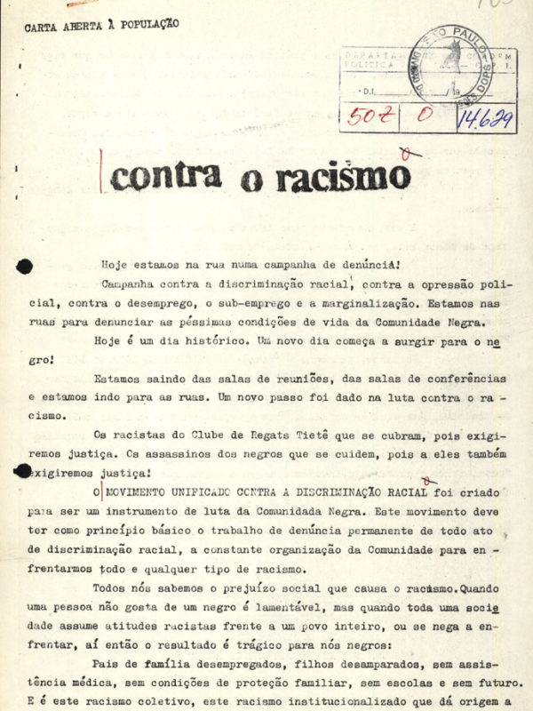 Panfleto preto-e-branco com o título "contra o racismo" e quatro parágrafos datilografados