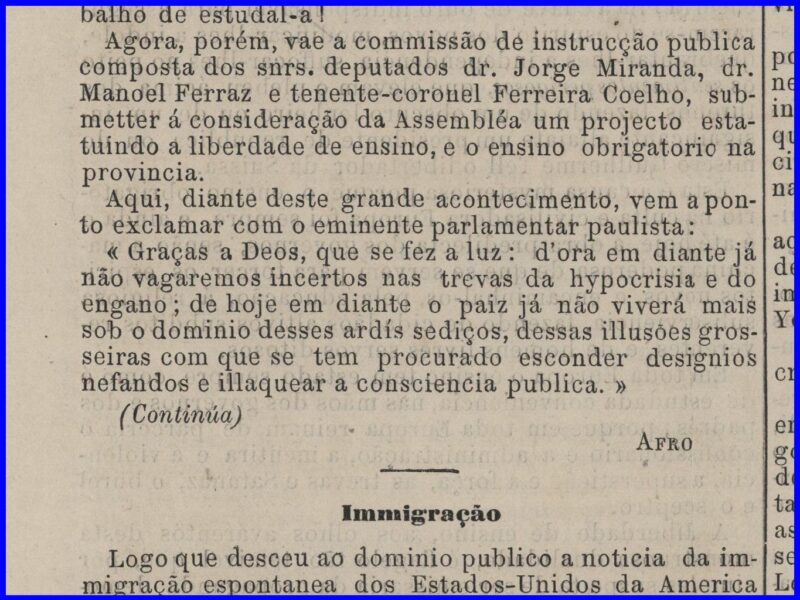 Moldura azul em torno de trecho final de coluna assinada por "Afro" impresso em preto sobre papel jornal